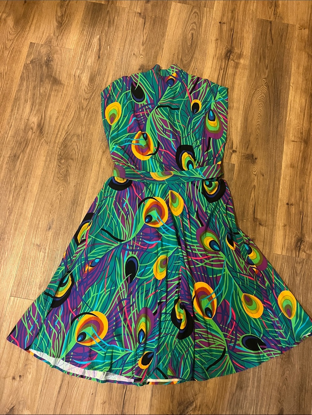 Trashy Diva Vibrant Peacock Print Fit-and-Flare Belted Dress Size 16 - Picture 5 of 6